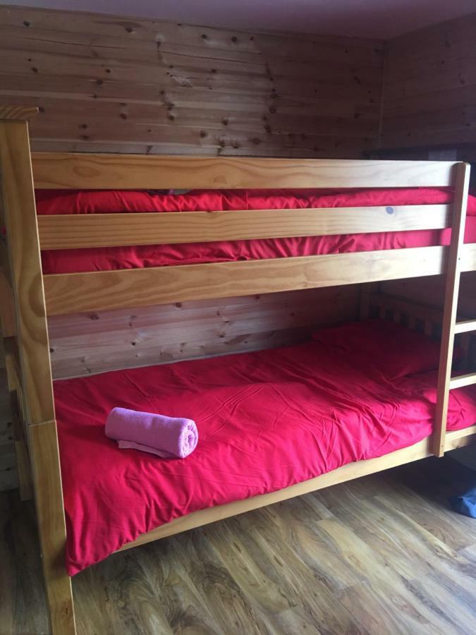 1 Lochness Rooms&Hostel Drumnadrochit Ngoại thất bức ảnh