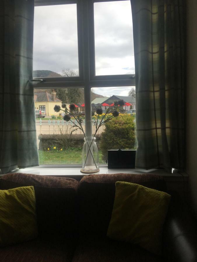 1 Lochness Rooms&Hostel Drumnadrochit Ngoại thất bức ảnh