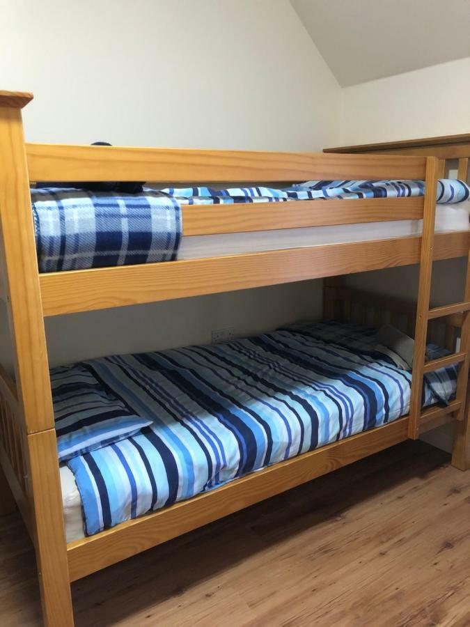 1 Lochness Rooms&Hostel Drumnadrochit Ngoại thất bức ảnh
